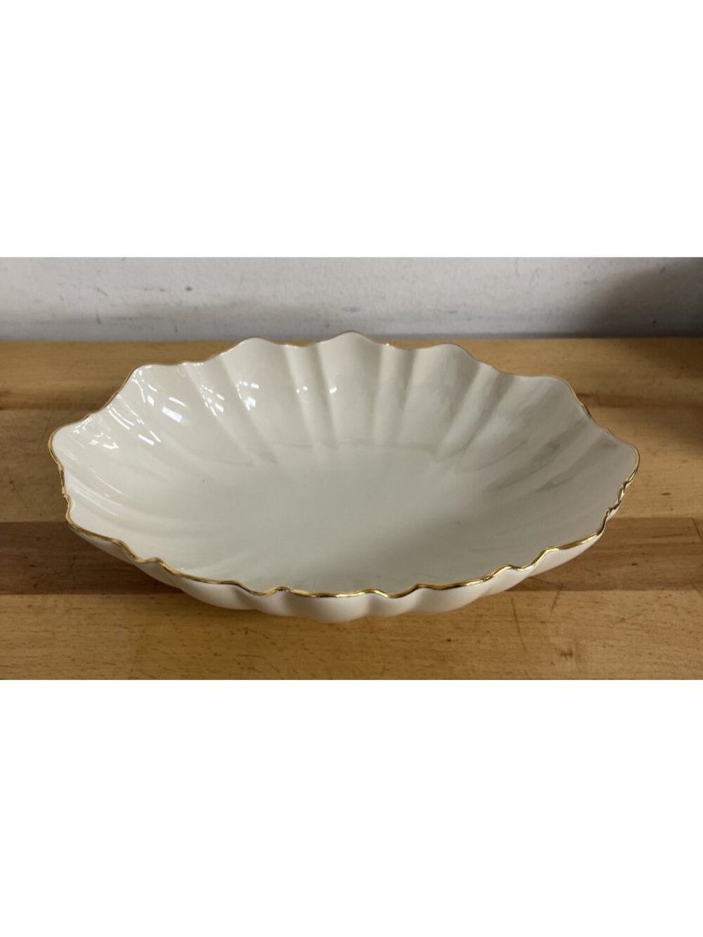 Lenox Symphony Scalloped Oval Centerpiece Serving Bowl - 24K Trim - 11in